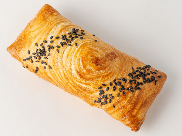 Самса с телятиной и томатами