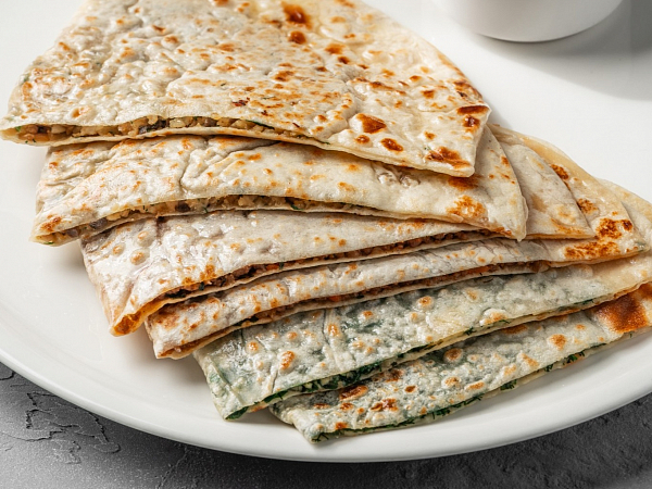 Кутаб с курицей и грибами